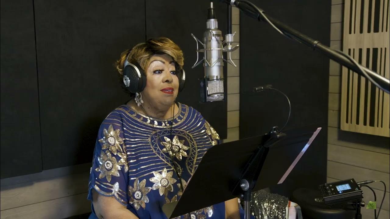 Joshua Bowlus The Christmas Song, feat. Linda Cole YouTube