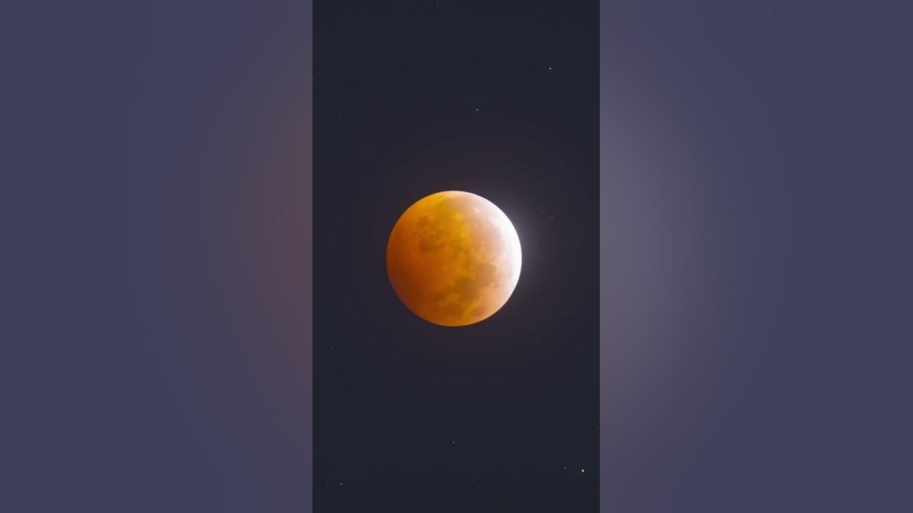Total lunar eclipse in under 20 seconds 🤯