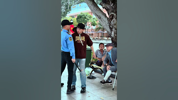 The security guard is kind and does not litter [KINDNESS MAN] #kindness #respect #goodman #happy