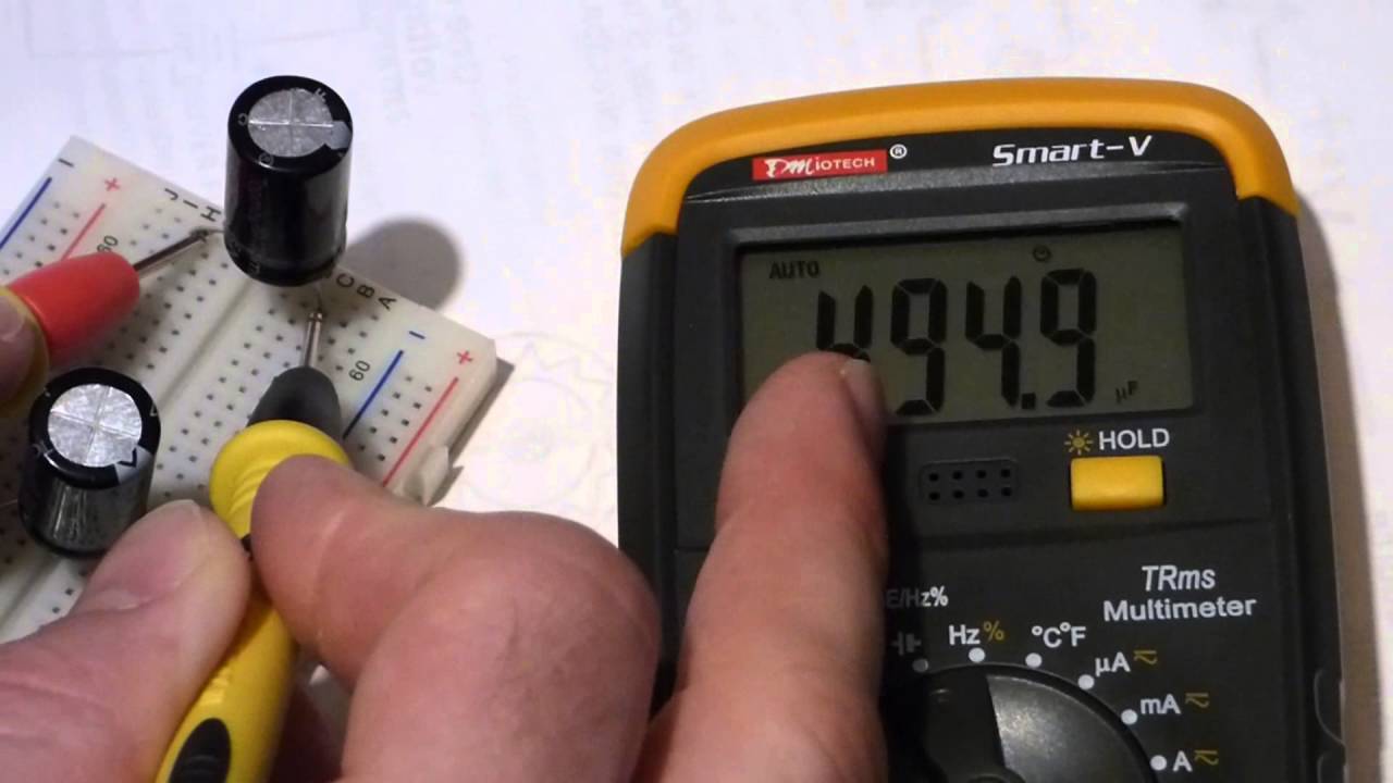 Ikke nok ukuelige Stue How to measure capacitance of capacitors with a multimeter able to do so.  Tutorial lesson. - YouTube