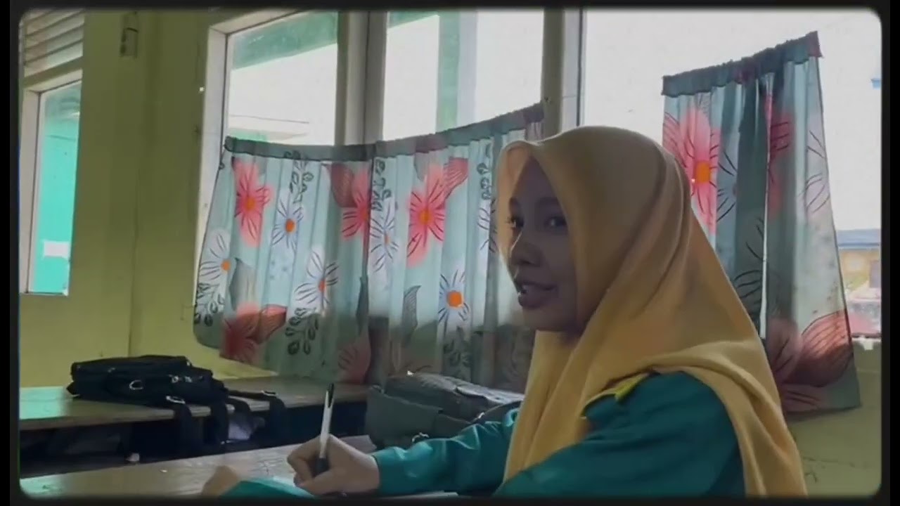 Hargailah sesama teman dan hormatilah guru