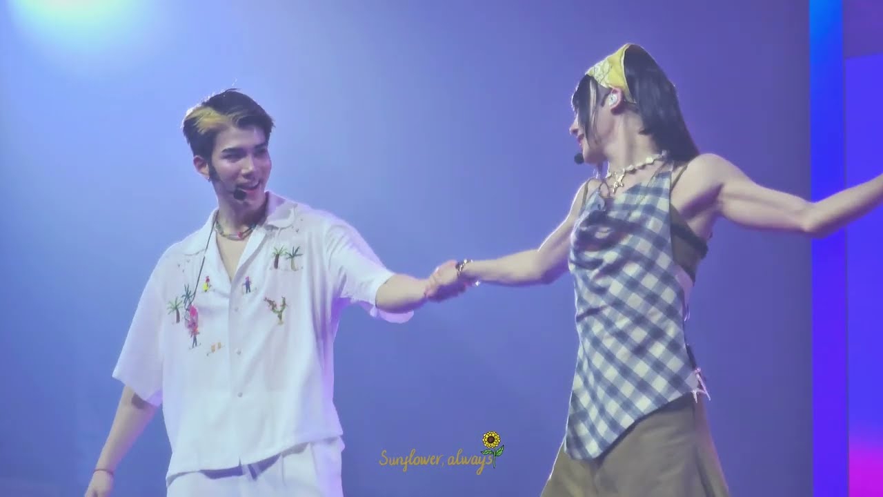 Fourth, Lego - SIDE TO SIDE @ RISER Concert D1