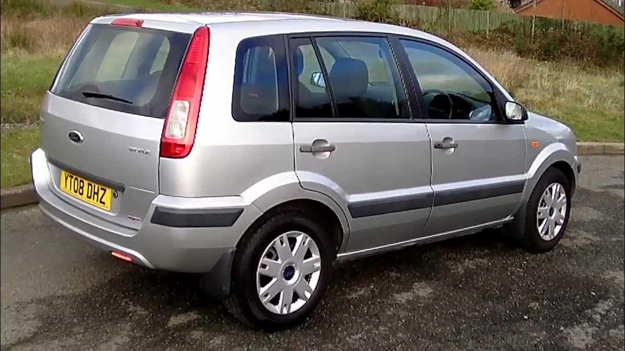 4. Fiesta fusion. Форд фузион универсал. Форд фьюжн в новом кузове. Форд фиеста и форд фьюжн.