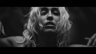 Miley Cyrus AI - Your Body On Mine (Music Video) by Syneptic 2,533 views 1 year ago 3 minutes, 32 seconds