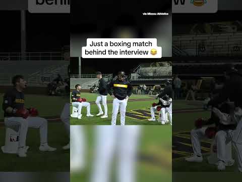 Must be difficult to stay focused... #baseball #shorts