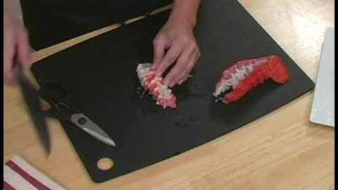 Cooking Tips : How to Remove Meat from Lobster Tails