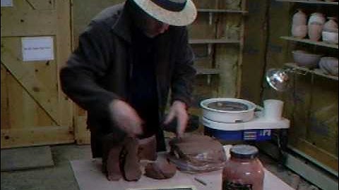 SIMON LEACH - Dug clay for flowerpots, & red iron oxide slip !