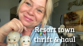 Come thrift with me in South Haven