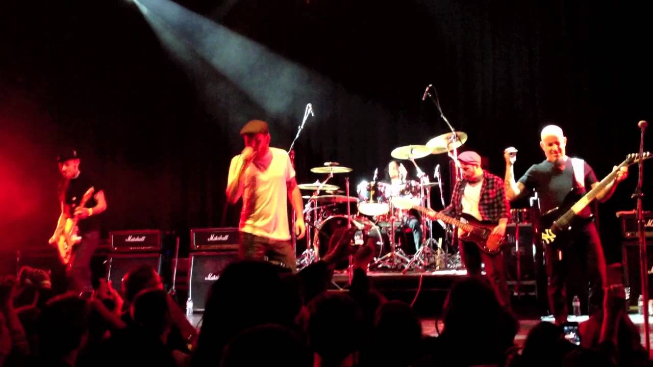 Corey Taylor and Friends - Calling Dr. Love (KISS Cover)