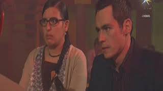 Escena En La Fea Más Bella