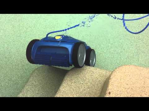 Испытание робота-пылесоса Vortex 3 в бассейне Compasspools