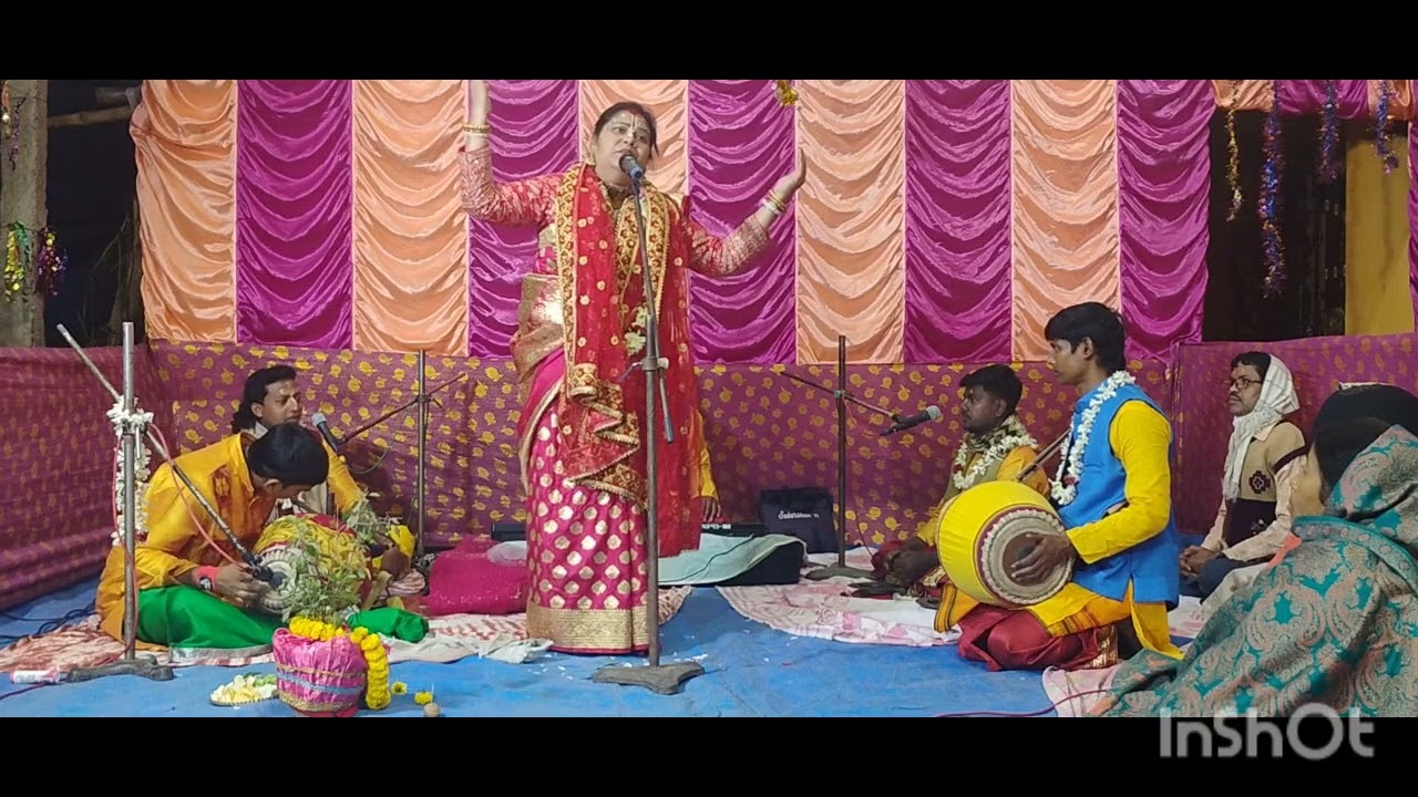 যদি ভগবান শ্রীকৃষ্ণ কে পেতে চাও তাহলে তৃণের মত নিচু হও, আগে সন্মান দাও তবে সম্মান পাবে 🙏🙏🙏