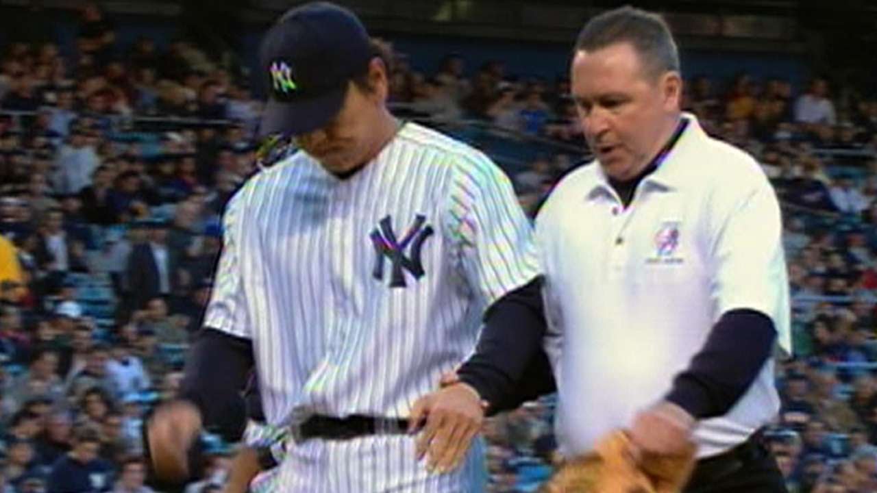 Matsui breaks wrist while diving for ball