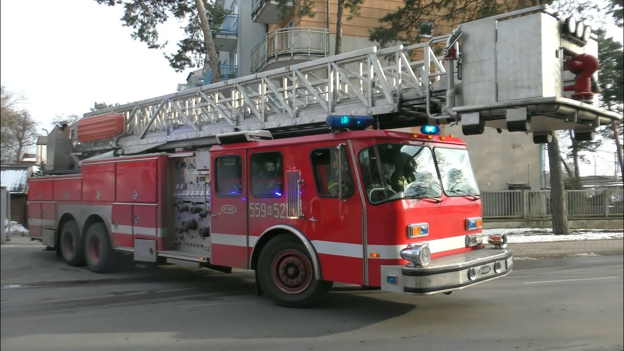 [Q2B] [TRĄBY] Alarmowo zastępy OSP i PSP do skutków ataku zimy w Otwocku i Józefowie