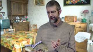 Professor Philip Gross leads a creative writing workshop