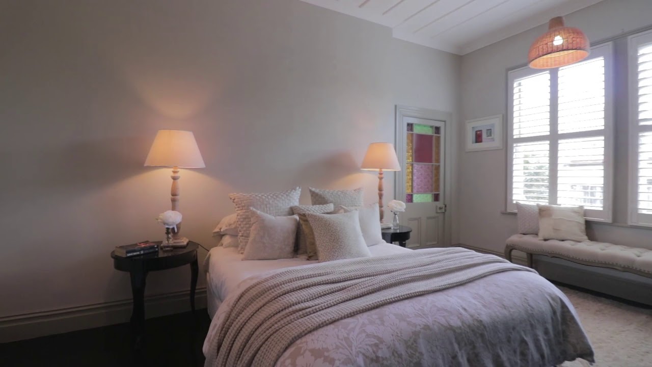 96 Lake Road, Narrow Neck