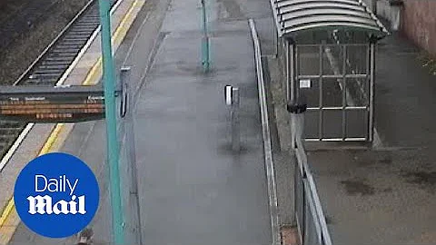 CCTV footage shows David Gaut hours before his death