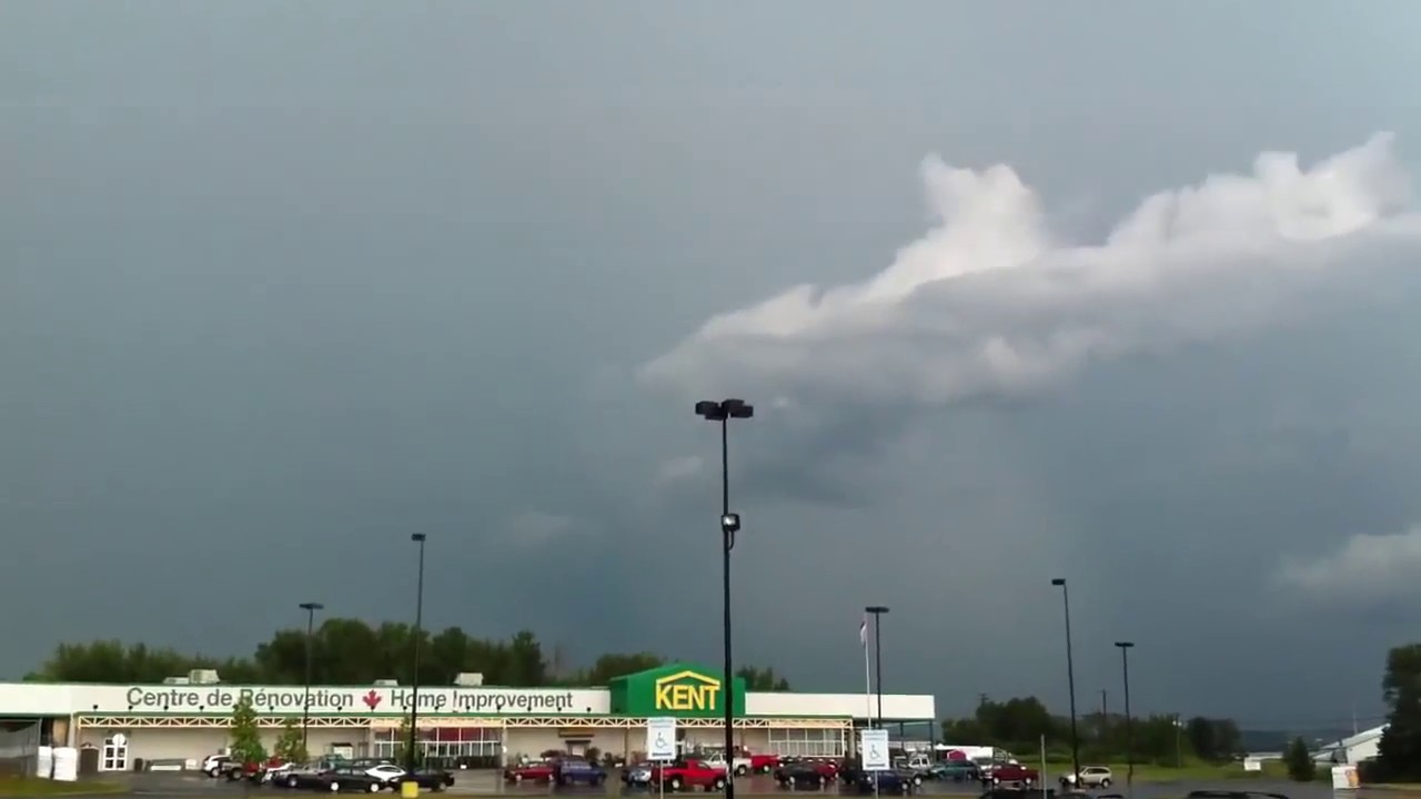 Bad thunderstorm with tornado warnings In Grand Falls NB - YouTube