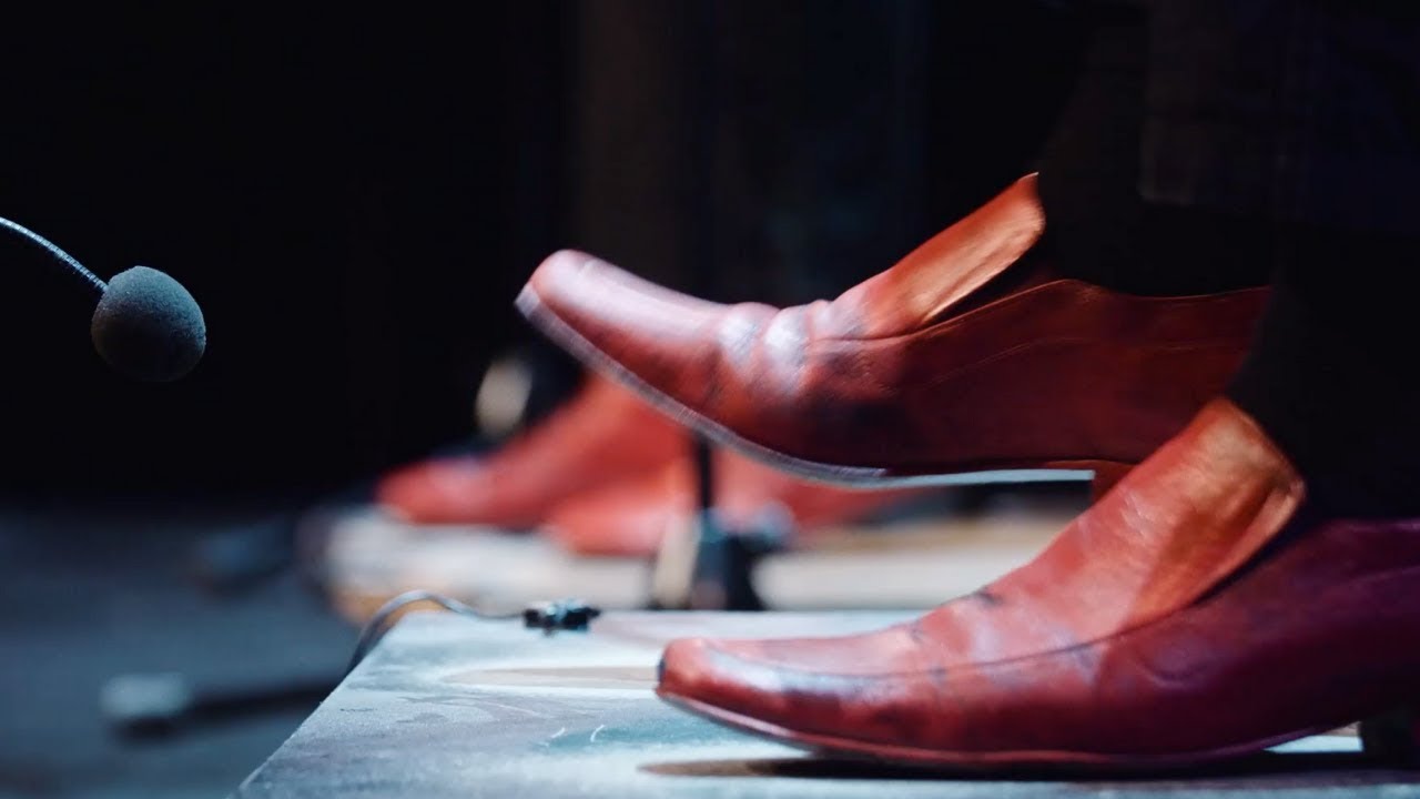Watch Mes Souliers sont Rouges - Non que j'aime donc (Clip officiel) on YouTube