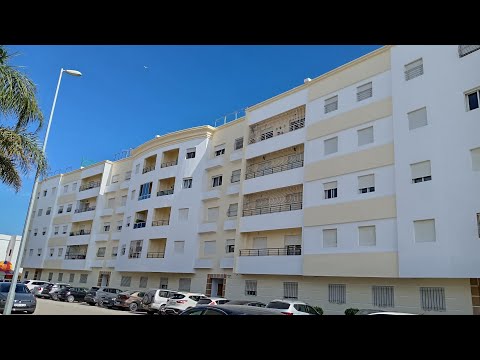 عاجل شقة رائعة للبيع مول الشقة واقف على البيع طابق ثاني مصعد مجمع محروس 0649572273
