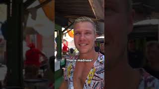Gringo deep in dangerous Colombian market 🇨🇴
