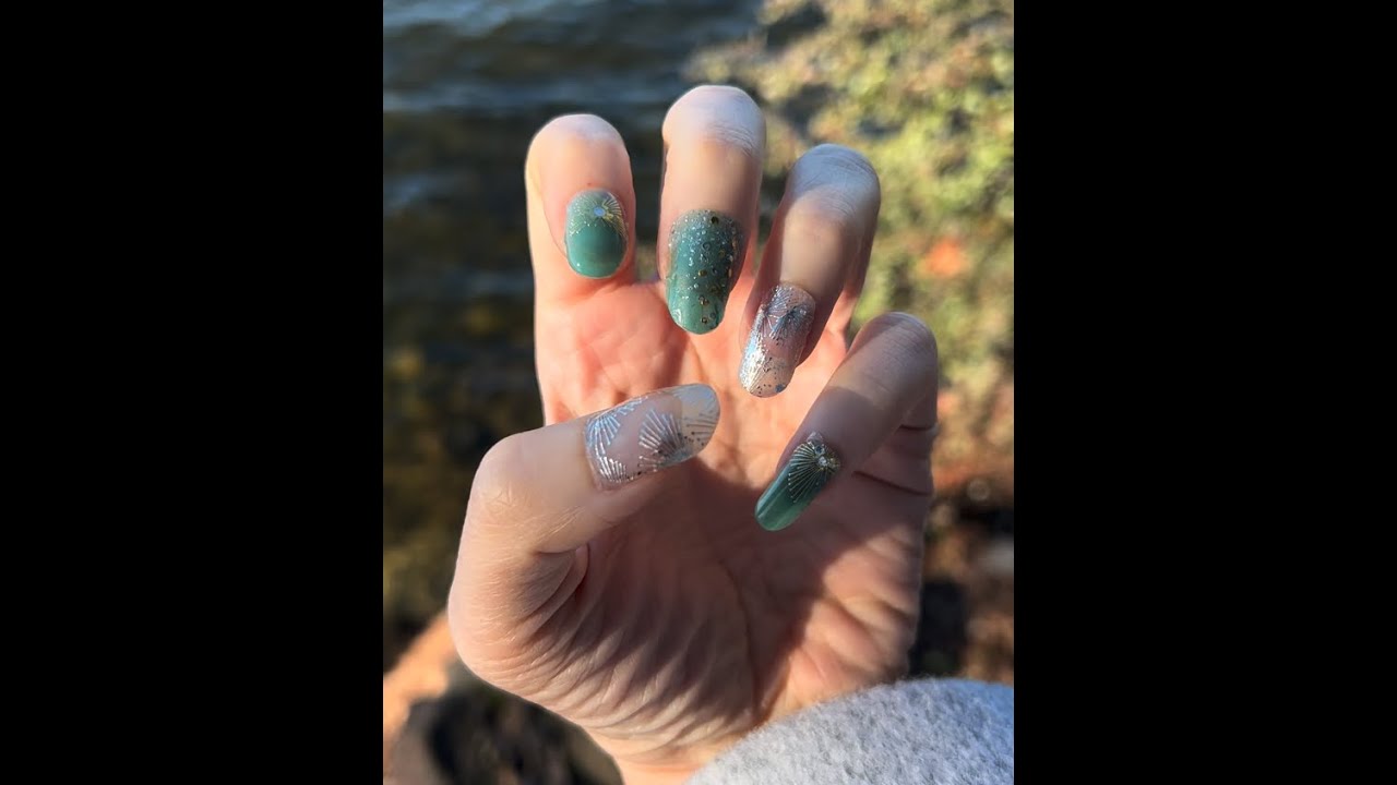 $4 nail wraps from nailsing.com makes my day! - YouTube