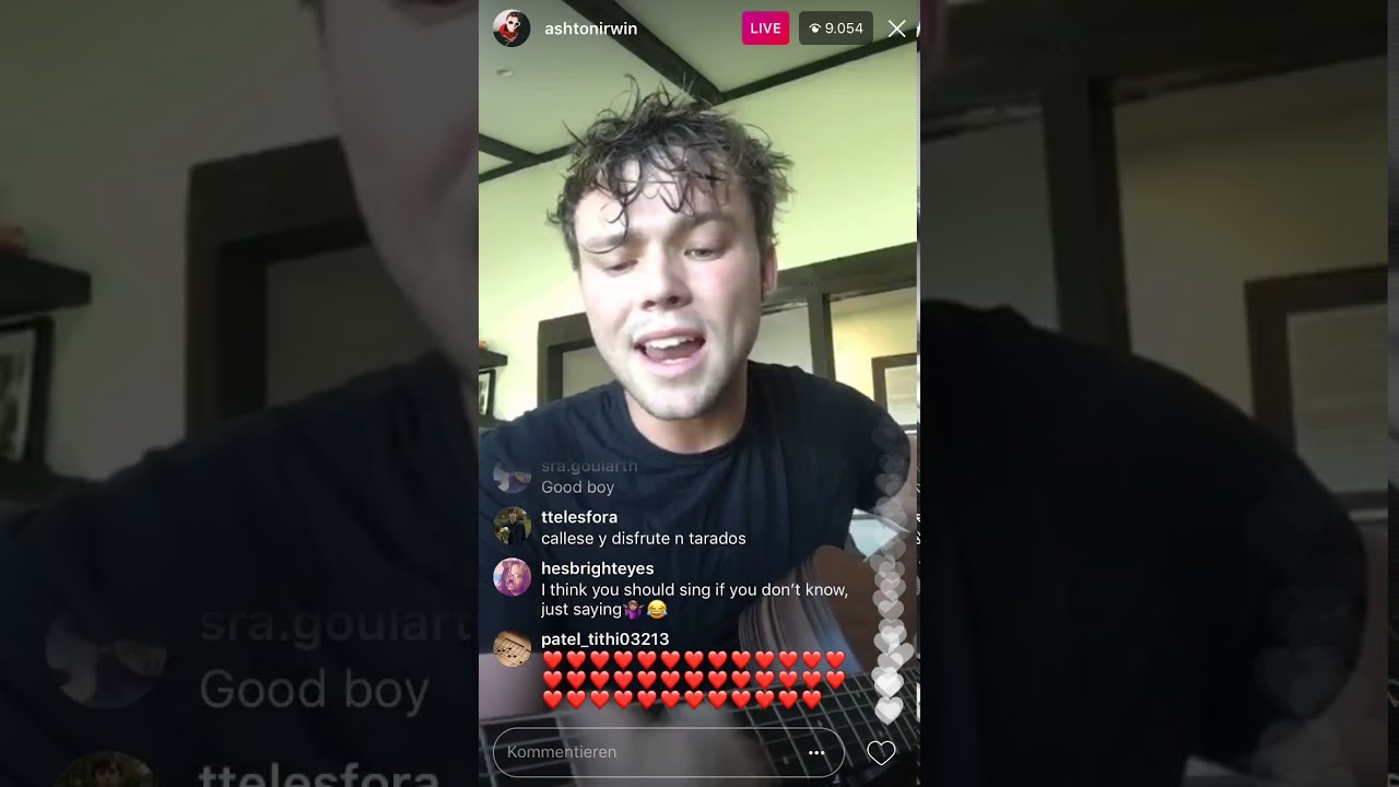 Ashton Irwin SINGING - Instagram Livestream 16.10.2017
