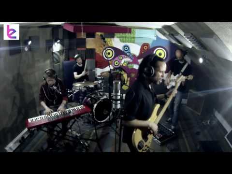 Mary Jane - Rick James cover by The Strutters