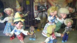 The disturbing Puppet Show from Hell.