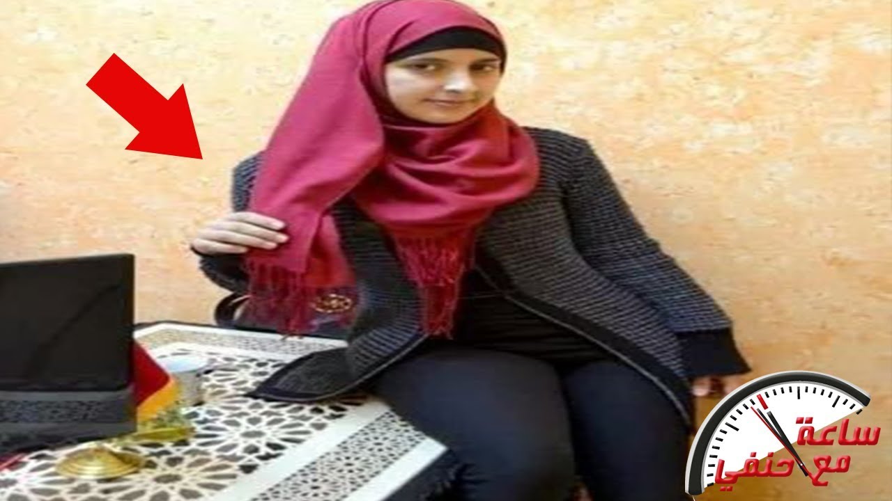 طلب من ابنـ ــته ارتداء قميص نوم له ليقوم ....  ولكن الفاجاه كانت غير !!