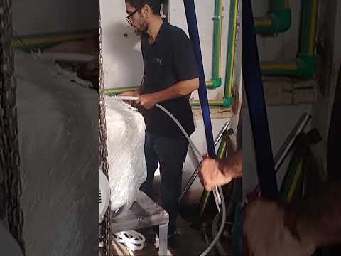 توريد وتركيب طلمبة فاكيوم  ايطالي في مستشفيات وزارة الصحة المصرية ايجيبت تكنو 01022930909