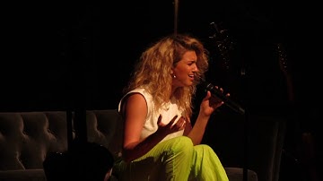 Tori Kelly with Mateus Asato ~~ Sorry Would Go A Long Way