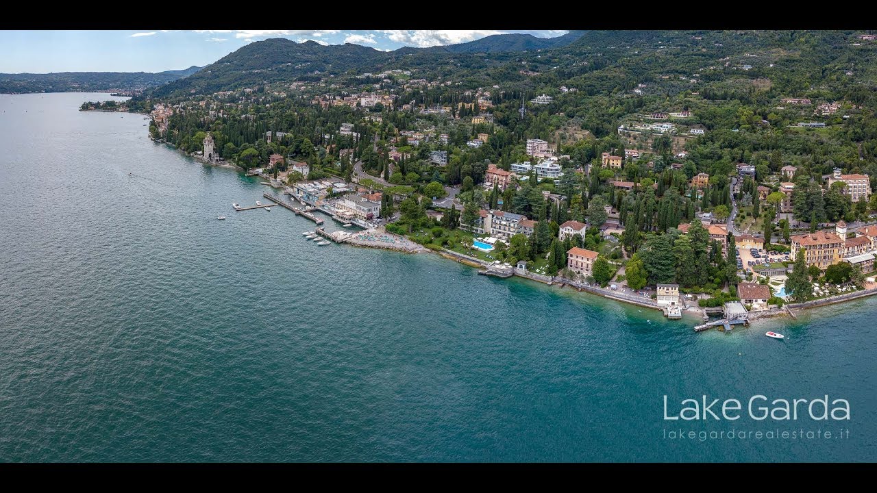 Gardone Riviera | Villa with private dock  | Lake Garda Real Estate