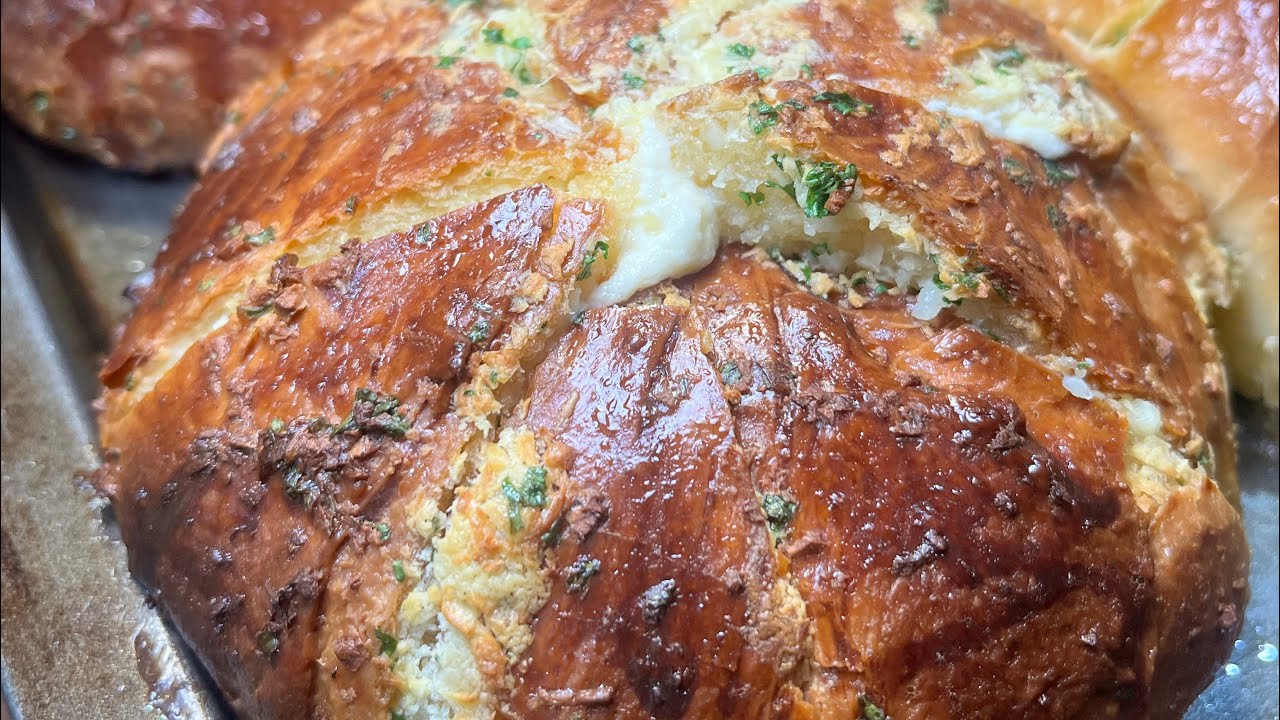 I CANNOT BELIEVE I CAN DO THIS AT HOME ! Korean Cream Cheese Bun | BEST OF HOMEMADE