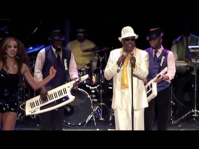 GAP BAND CHARLIE WILSON live TRIANON You dropped a bomb on me 17 sept 2011 class=