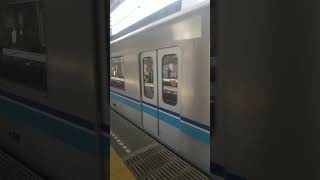 中野駅｜東京メトロ東西線（営団時代の面影を残す07系電車07-101F）各停の到着。2022/10。Tokyo Metro Tozai Line Nakano Station JAPAN TRAIN