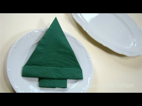 Servietten Falten Weihnachten: Tannenbaum als Tischdeko -  Weihnachtsdekoration - YouTube