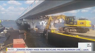 Information FDOT: 15 of 27 barges removed from Three Mile Bridge area Update