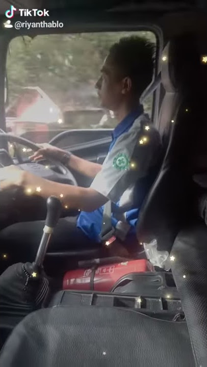 Perjuangan seorang sopir ,rela berjuang dijalanan demi keluarga di rumah