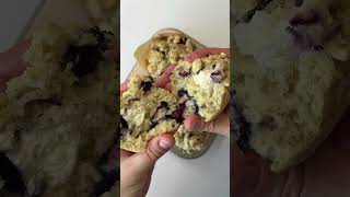 Blueberry Crumble Muffins With Cream Cheese
