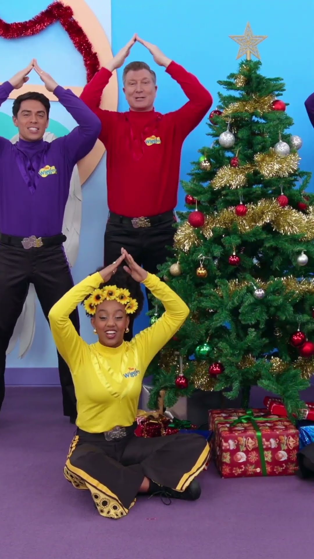 Rockin' Santa! 🎅 The Wiggles + John Fogerty 🎄 Family Christmas