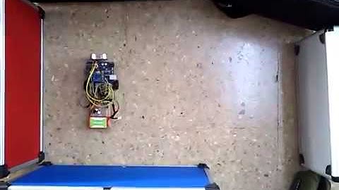 Robot resuelve laberinto arduino ultrasonidos