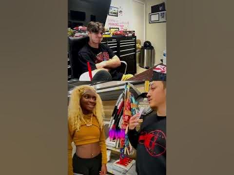 She looks like a Lizard but she’s a 10? #shorts - YouTube