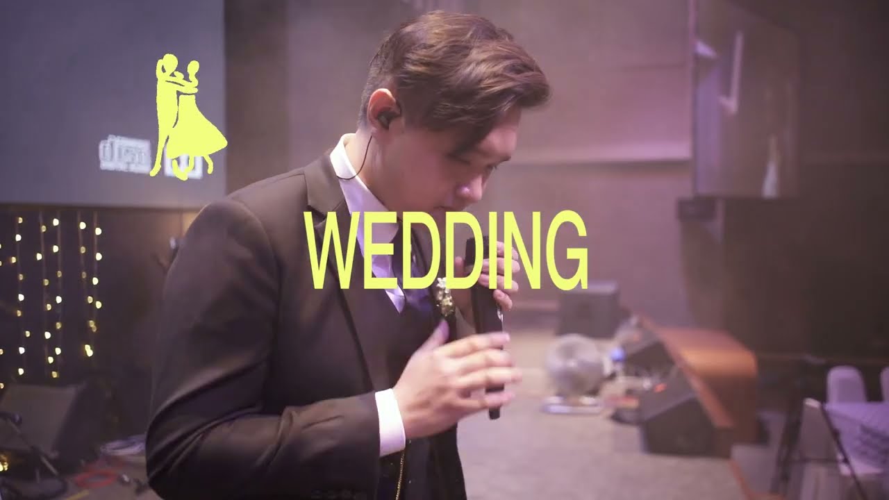 Guarda RESORT - Wedding | Live From The Wedding (Official Video) su YouTube Guarda RESORT - Wedding | Live From The Wedding (Official Video) su YouTube