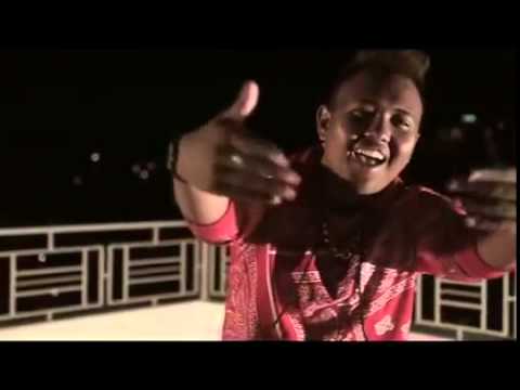 ▶ BETOU feat ODYAI  KIVY CLIP OFFICIEL 2014