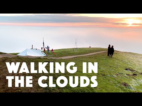 Glastonbury Tor | Walking in the Clouds | A misty and frosty day in Glastonbury, England.