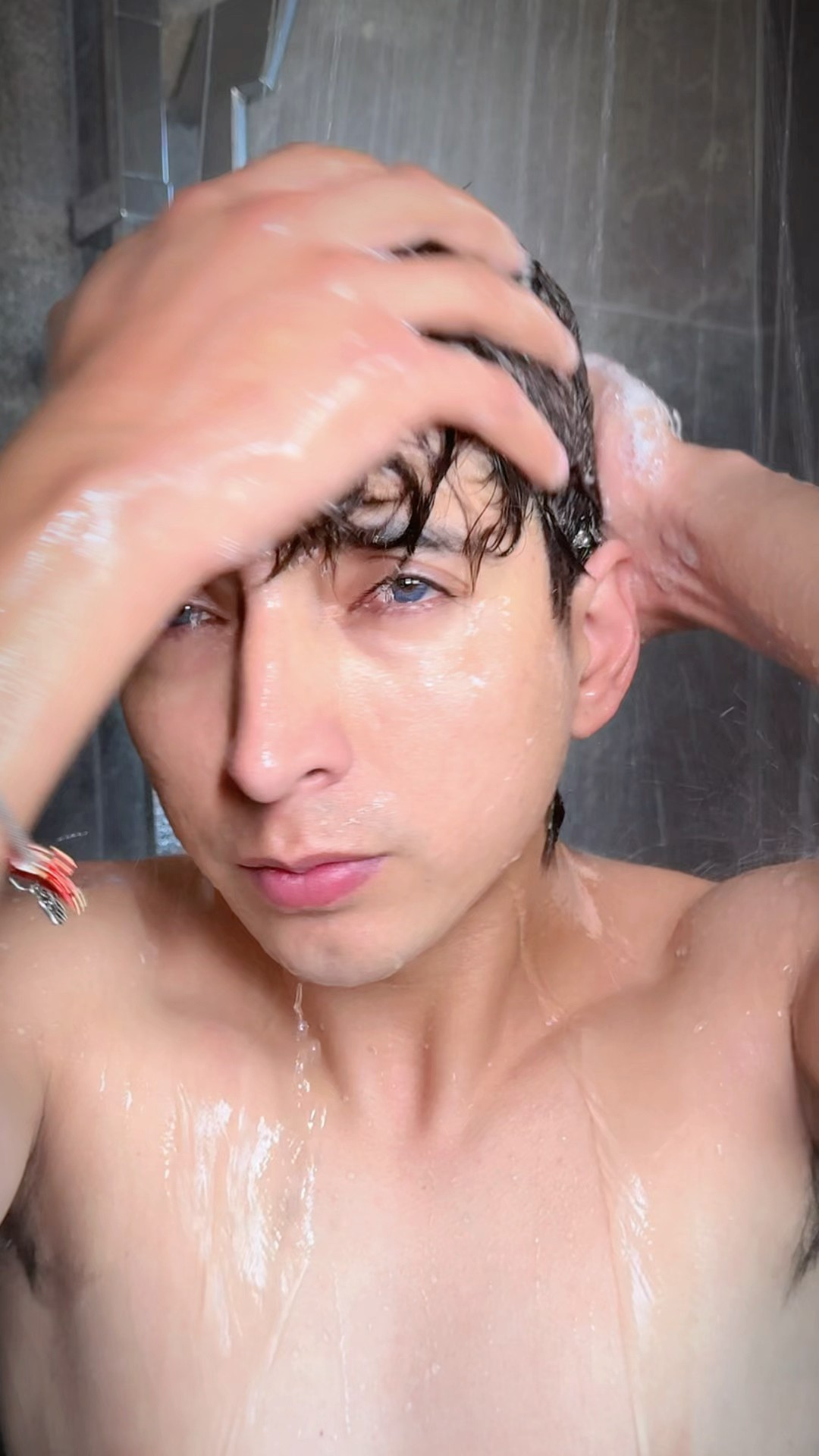 LO QUE PIENSO CUANDO ME BAÑO ?