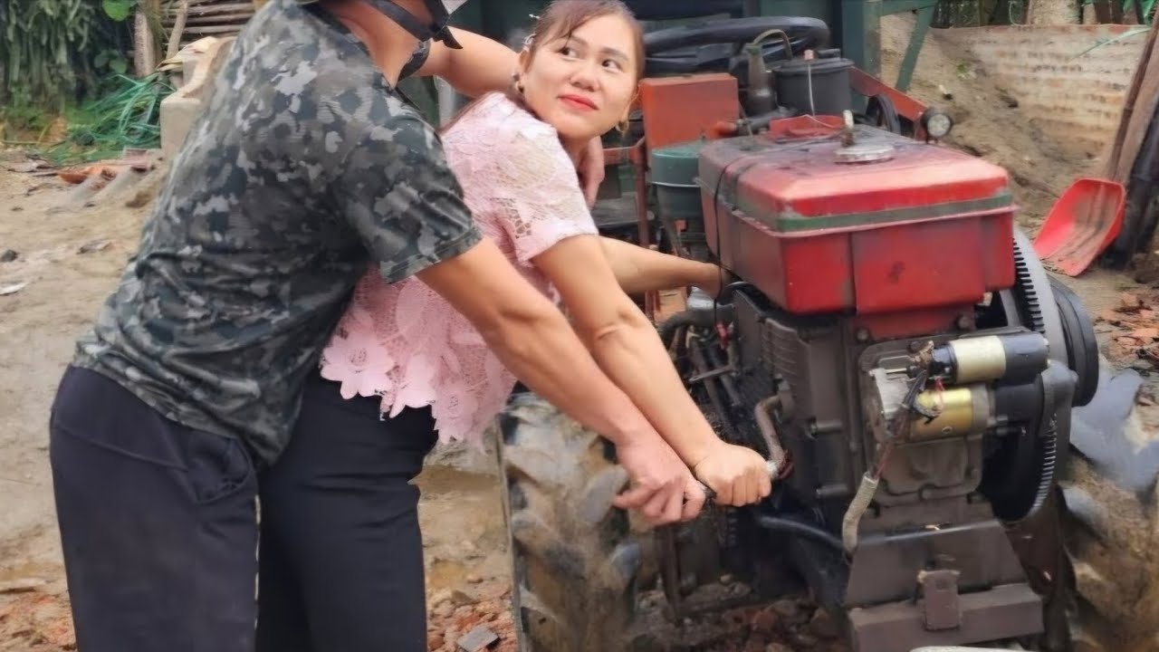 Agricultural vehicle transporting wood here is the full video about transporting wood