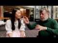 Capture de la vidéo Geeny Moon Interviews Sir Andrew Davis