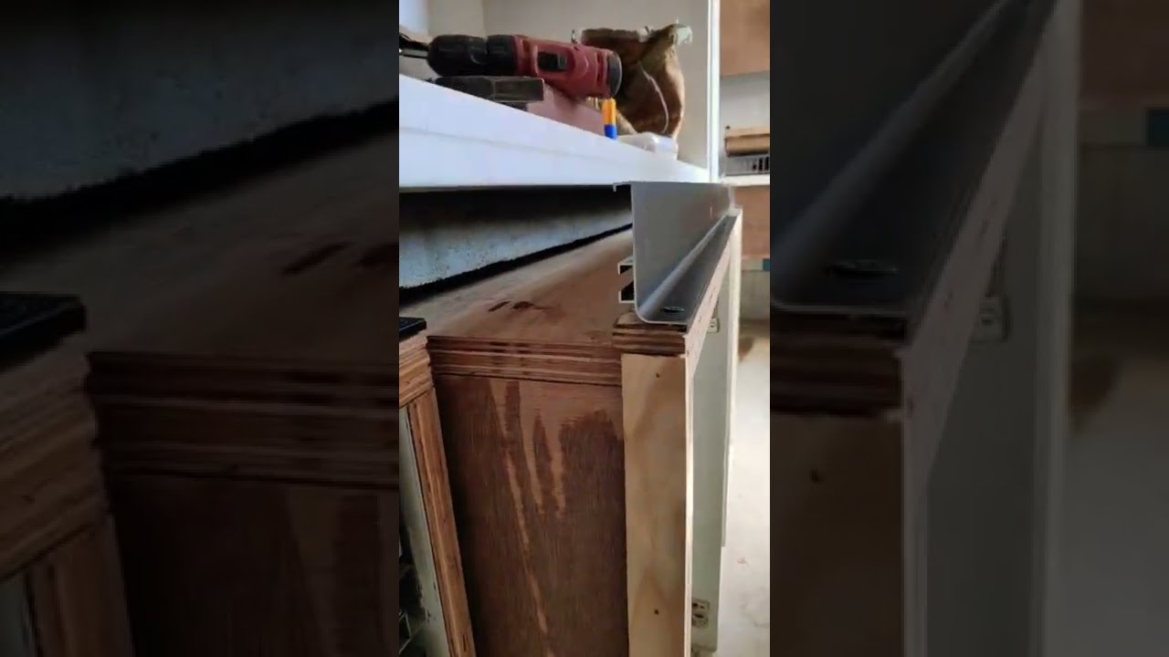 Handle Les Kitchen Gola Profile Short